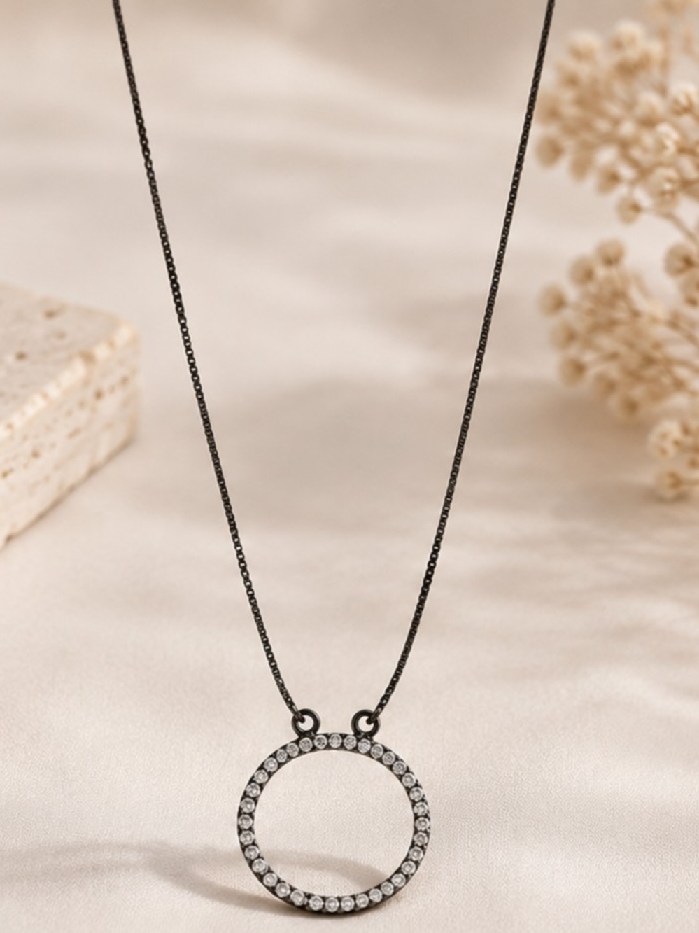Minimalist Dark Chain Circle Pendant Necklace – Pave Crystal Charm